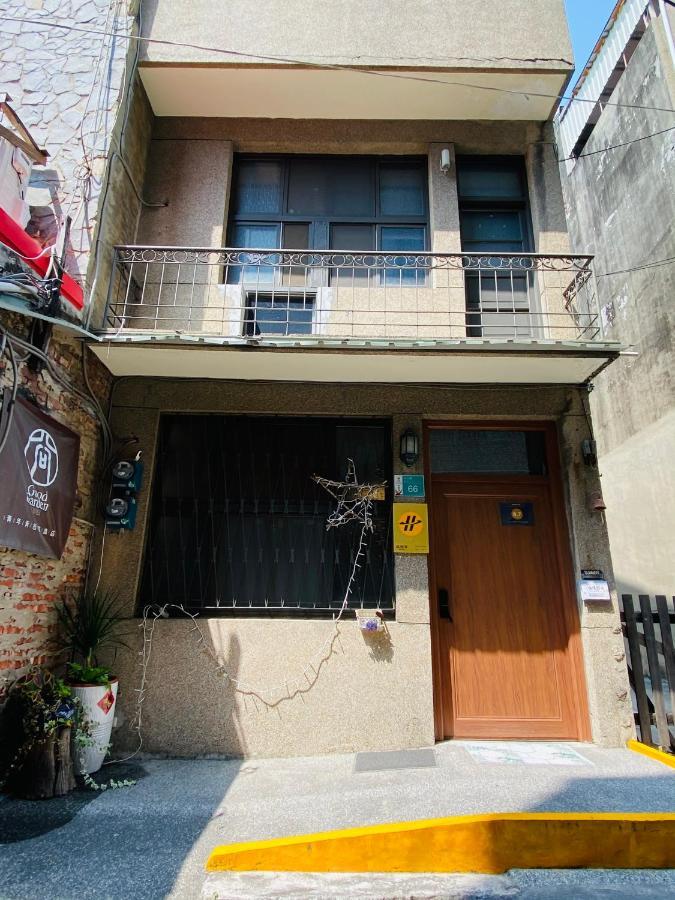 Good Garden Female Hostel Tainan Esterno foto