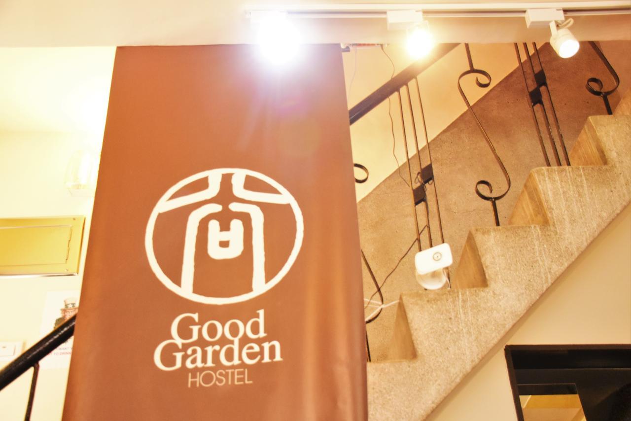 Good Garden Female Hostel Tainan Esterno foto