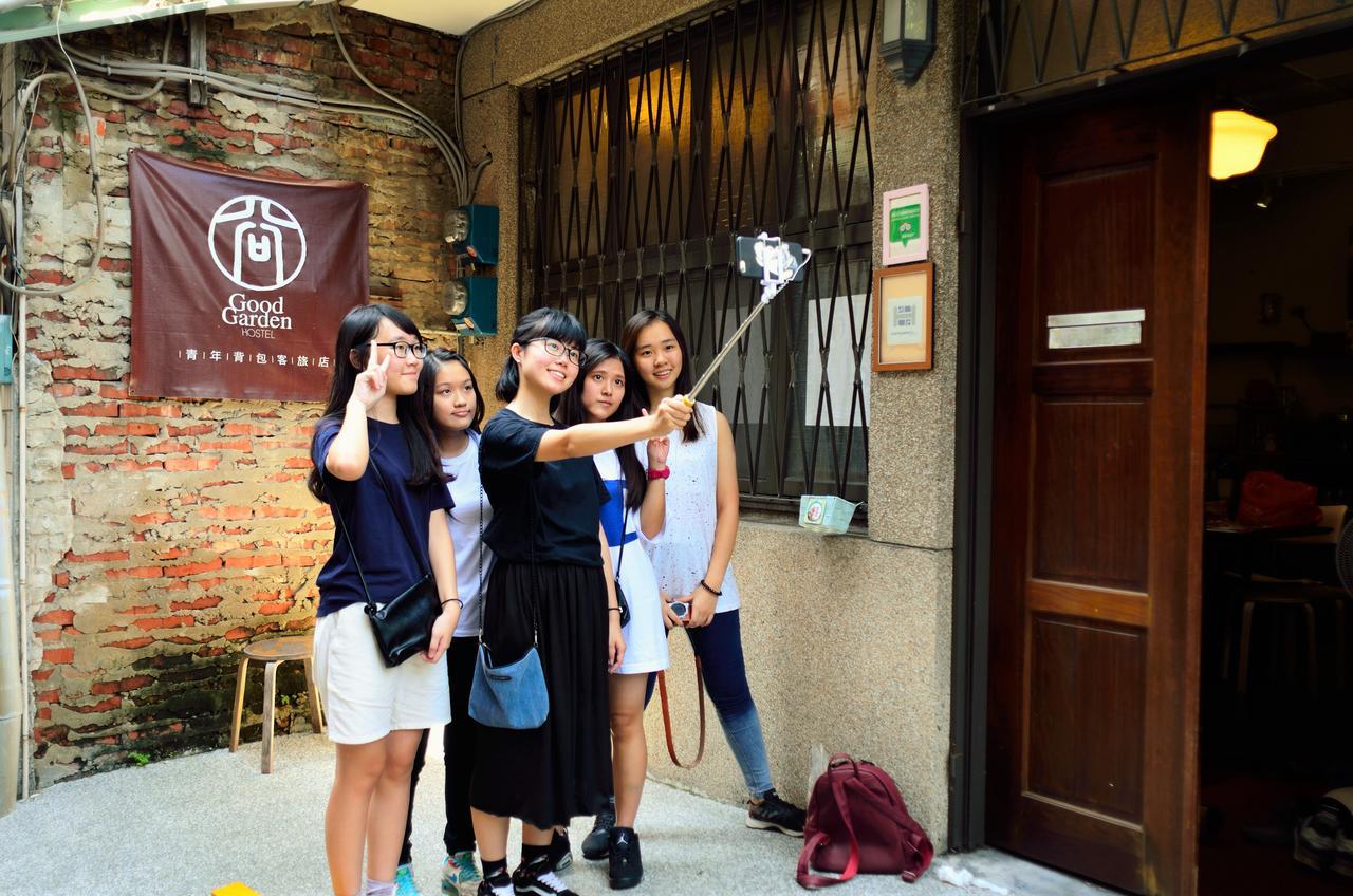 Good Garden Female Hostel Tainan Esterno foto