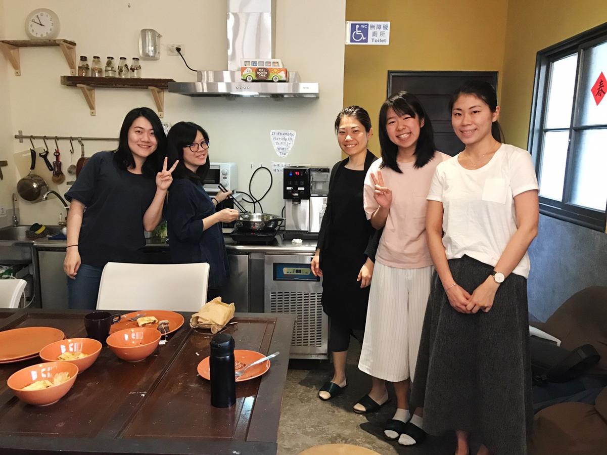Good Garden Female Hostel Tainan Esterno foto