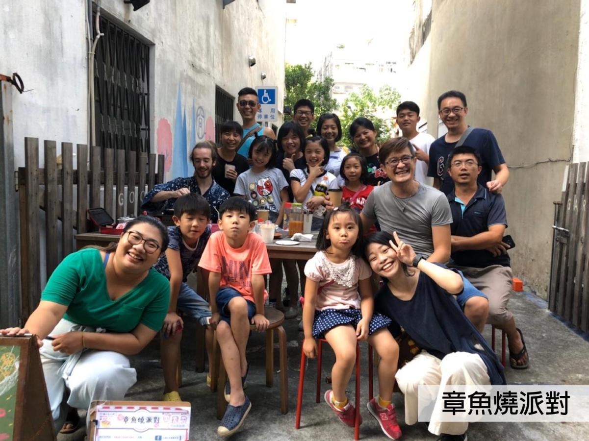 Good Garden Female Hostel Tainan Esterno foto