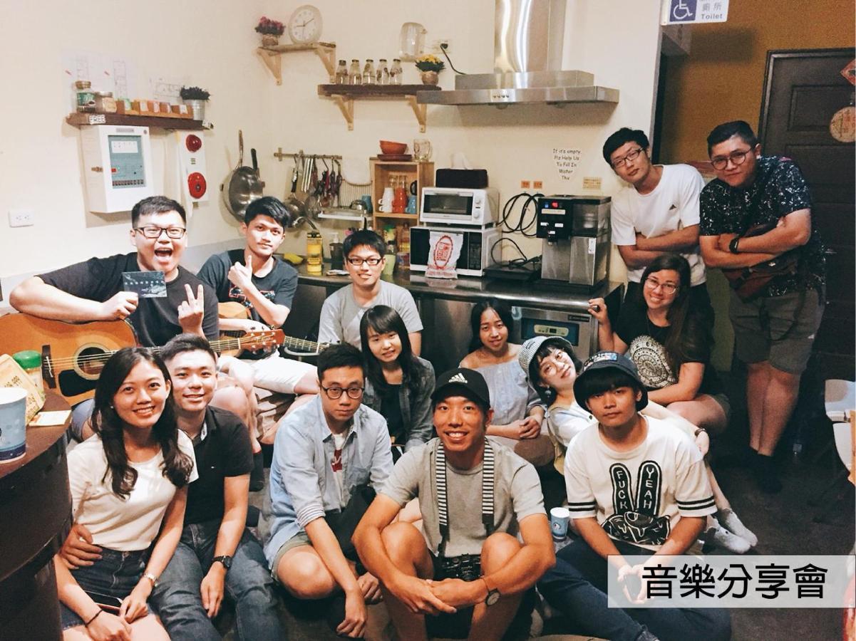 Good Garden Female Hostel Tainan Esterno foto